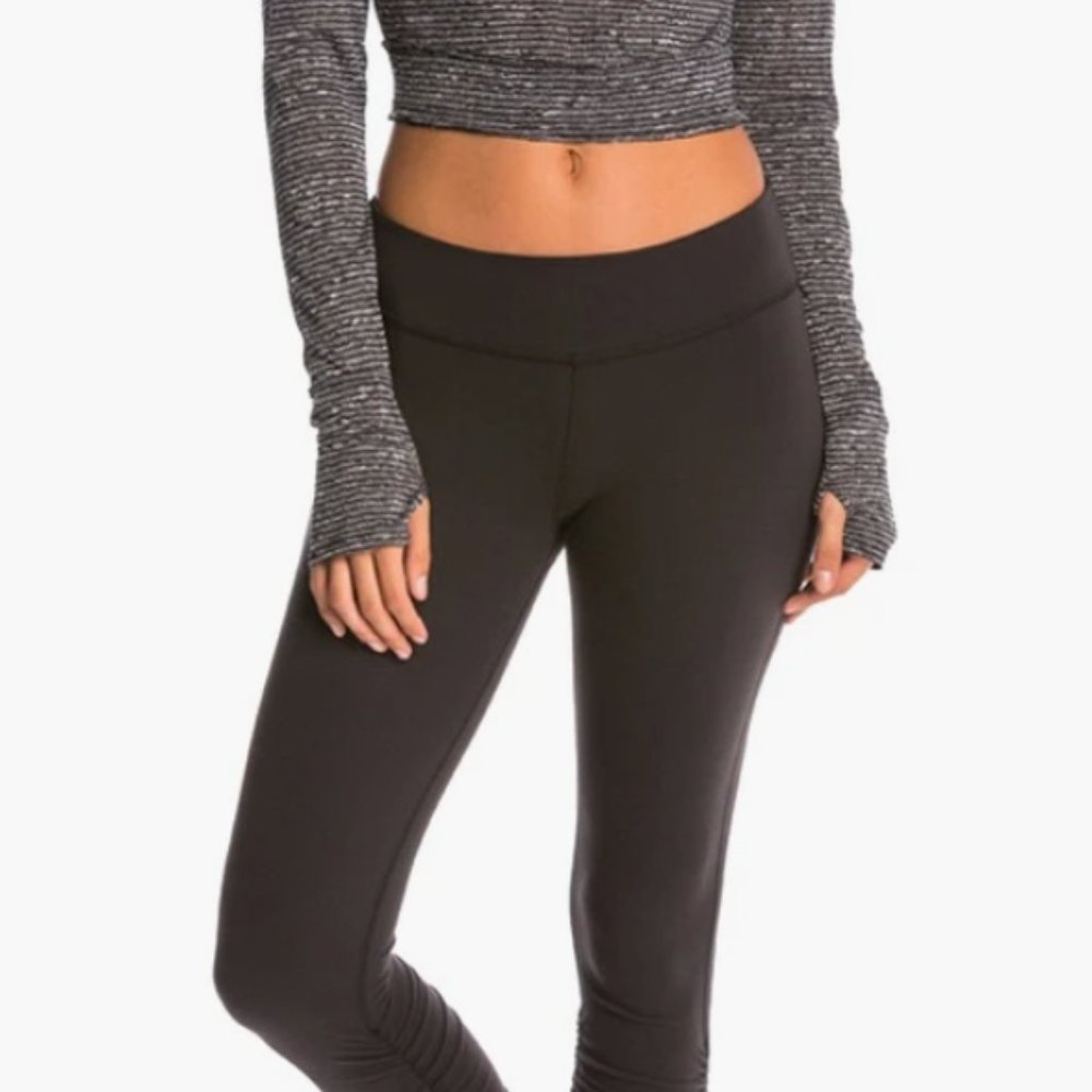 Beyond Yoga - Capri Leggings NEVER WORN - Picture 1 of 9
